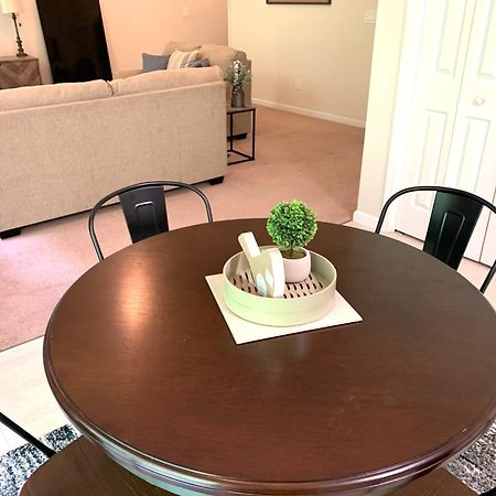 Enjoy This Amazing Home With Porch & Grill Near Dt Woodstock Zimmer foto